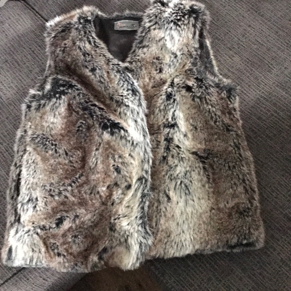 Fur vest